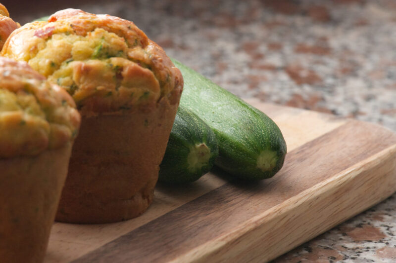Muffin aux œufs, courgettes & thym